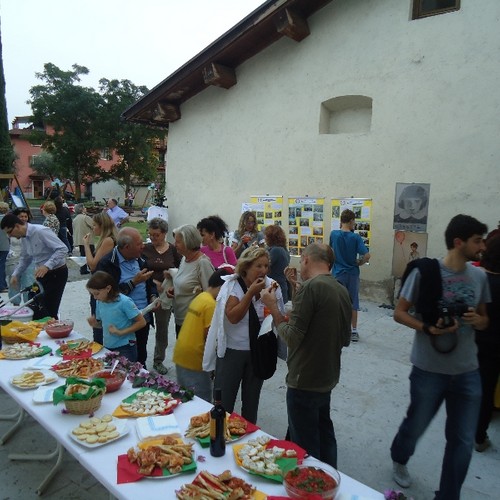 Associazione Verso la Mesopotamia - Cena Solidale 24 09 2011 -